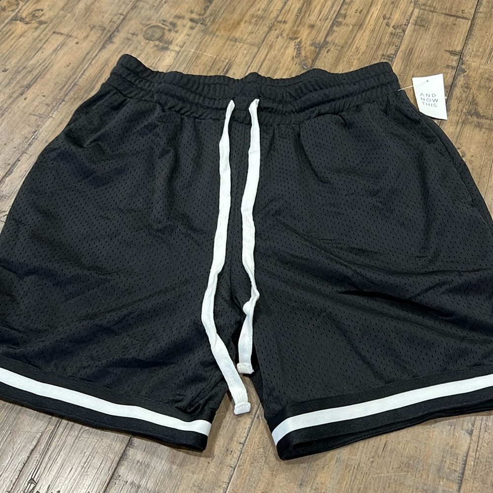NWT Mens And Now This Shorts Medium